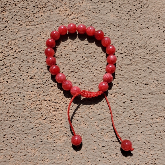 New Red Jade Adjustable Rope Pull Bracelet. - Picture 6 of 13